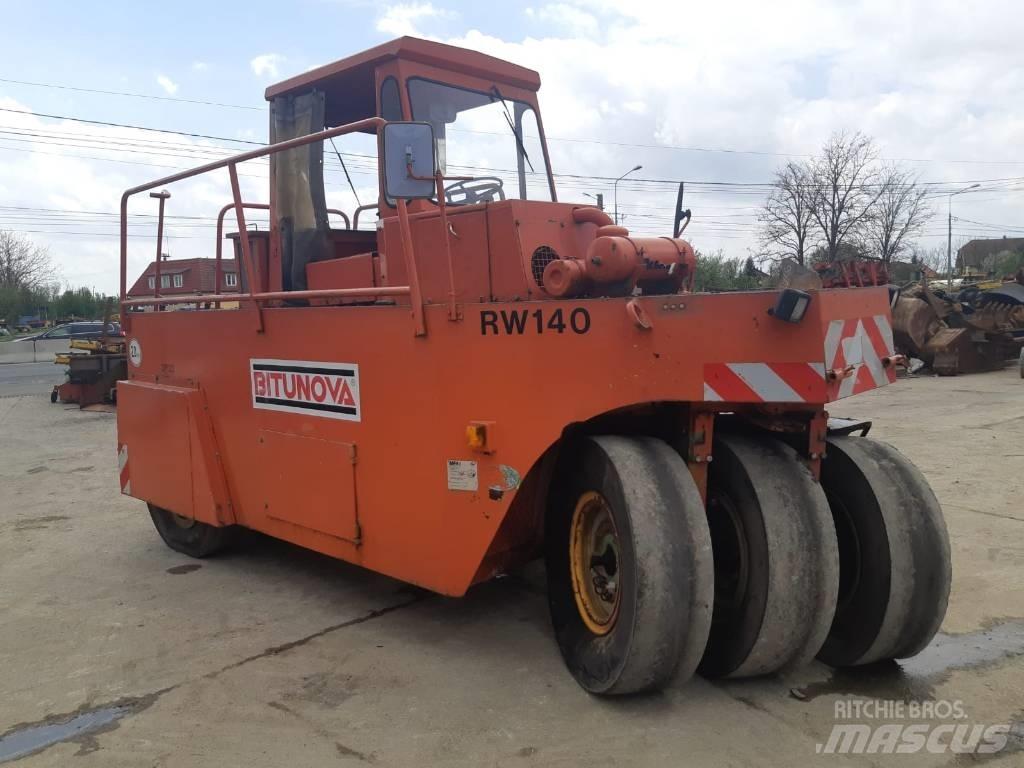MBU RW140 タイヤローラ