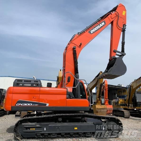 Doosan DX 300 LC-9C 大型油圧ショベル12t以上（パワーショベル・ユンボ）