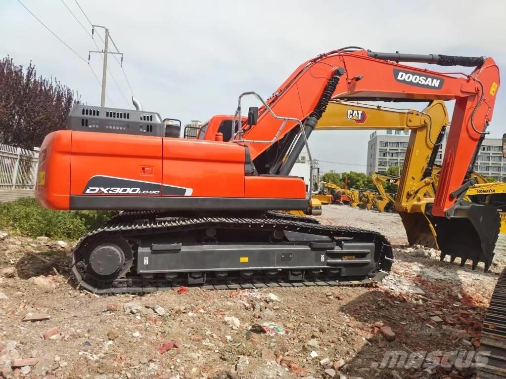 Doosan DX 300 LC-9C 大型油圧ショベル12t以上（パワーショベル・ユンボ）