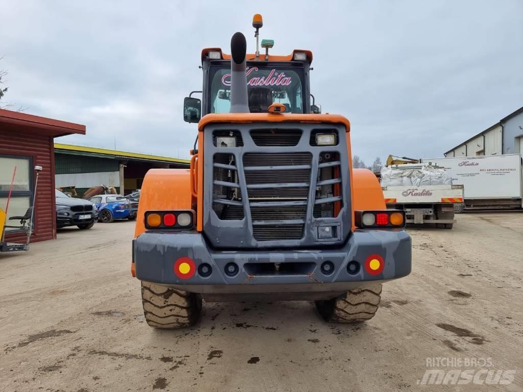 Doosan DL 200-3 ホイールローダー・タイヤショベル
