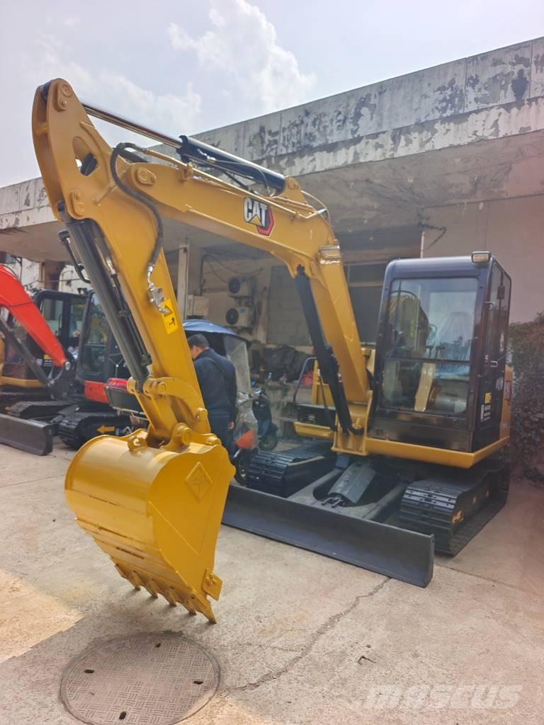 CAT 305.5 E ミニ油圧ショベル 7t以下（ミニユンボ・ミニディガー）