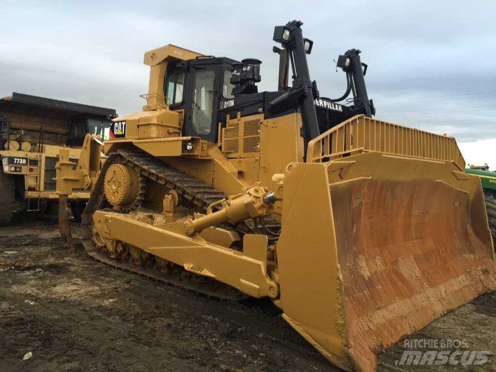 CAT D 10 N ブルドーザー