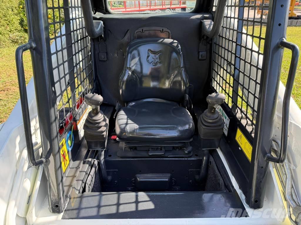 Bobcat T 190 クローラーローダー