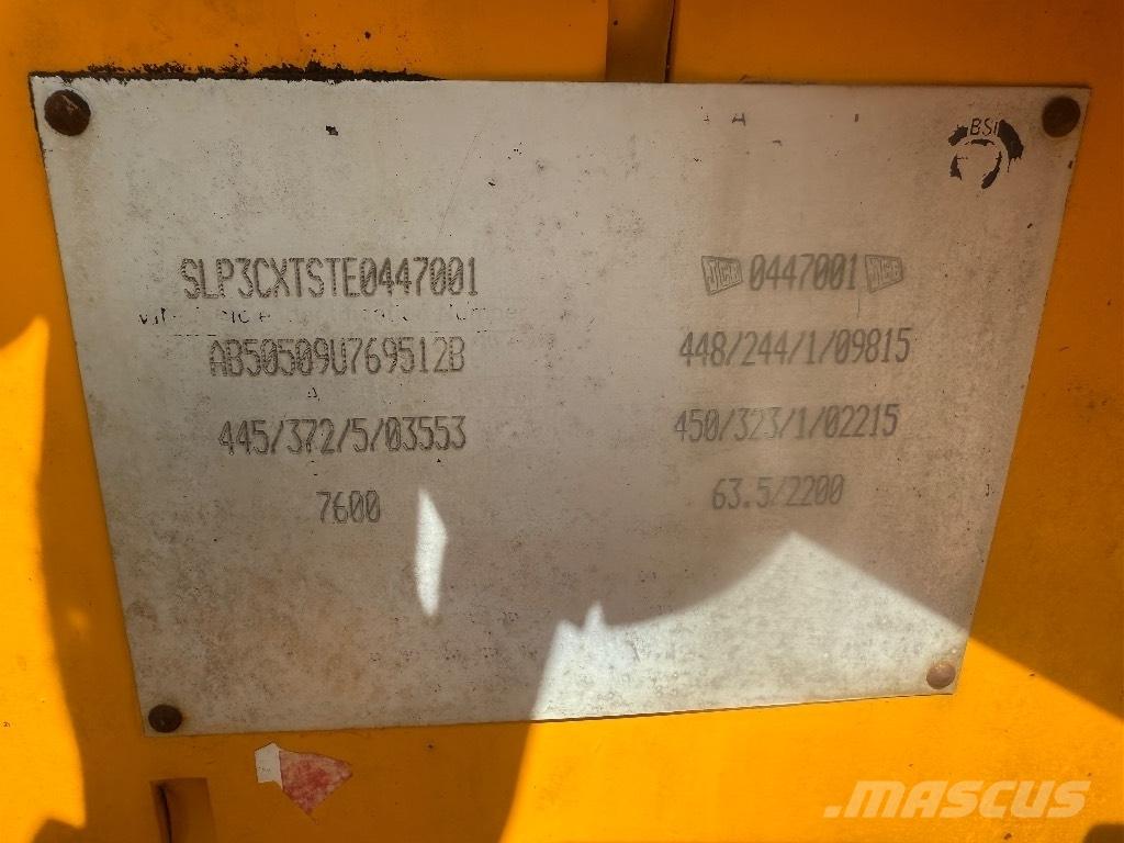 JCB 3CX Sitemaster バックホーローダー