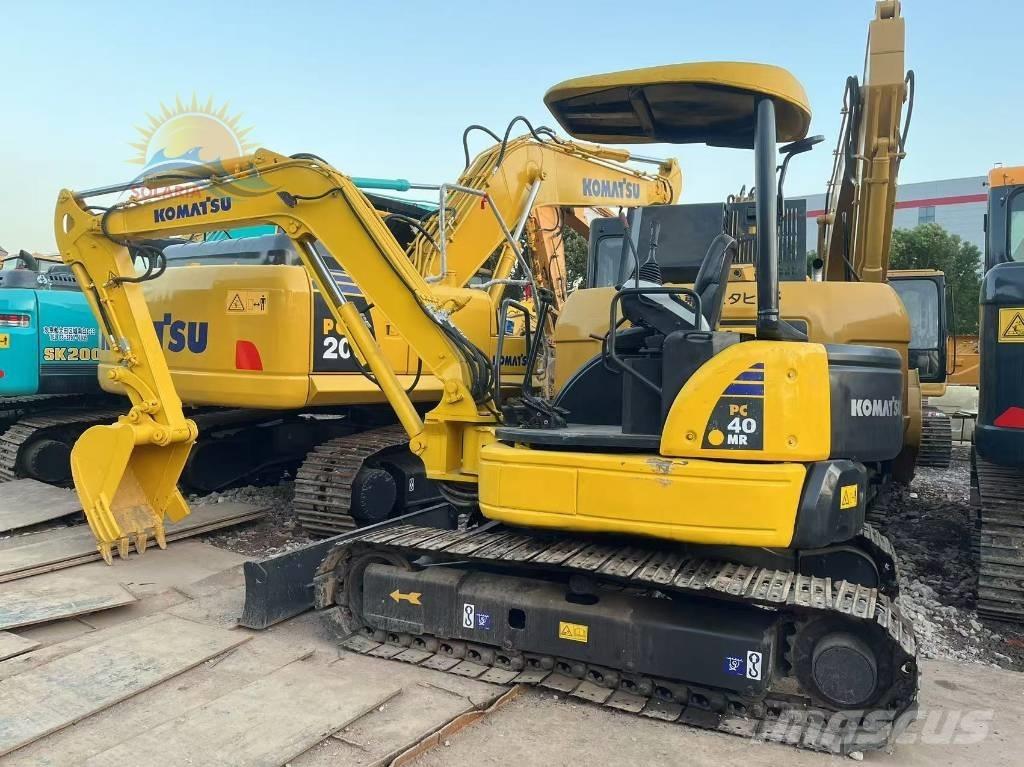 Komatsu PC 40 MR ミニ油圧ショベル 7t以下（ミニユンボ・ミニディガー）