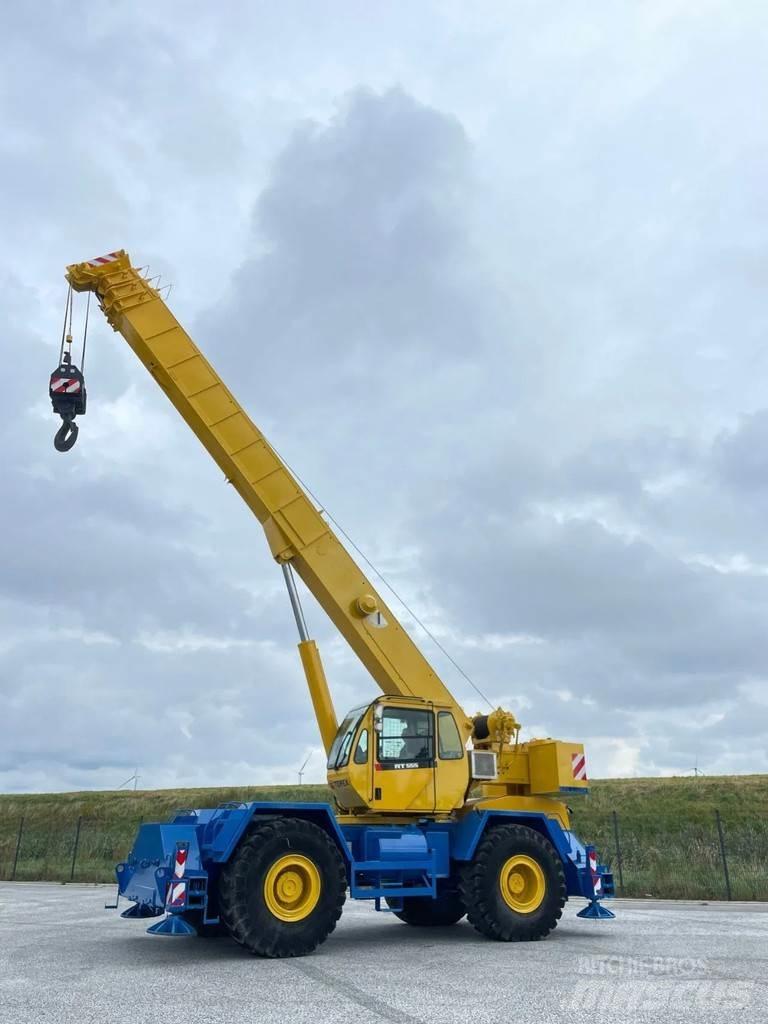 Terex RT555-1 ラフテレーンクレーン