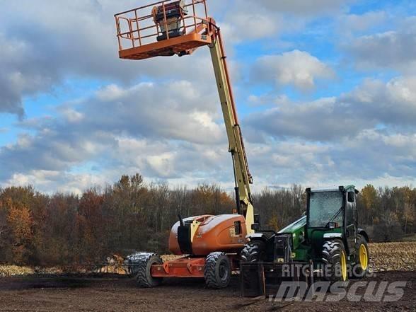 JLG 600AJ ブームリフト　屈伸型