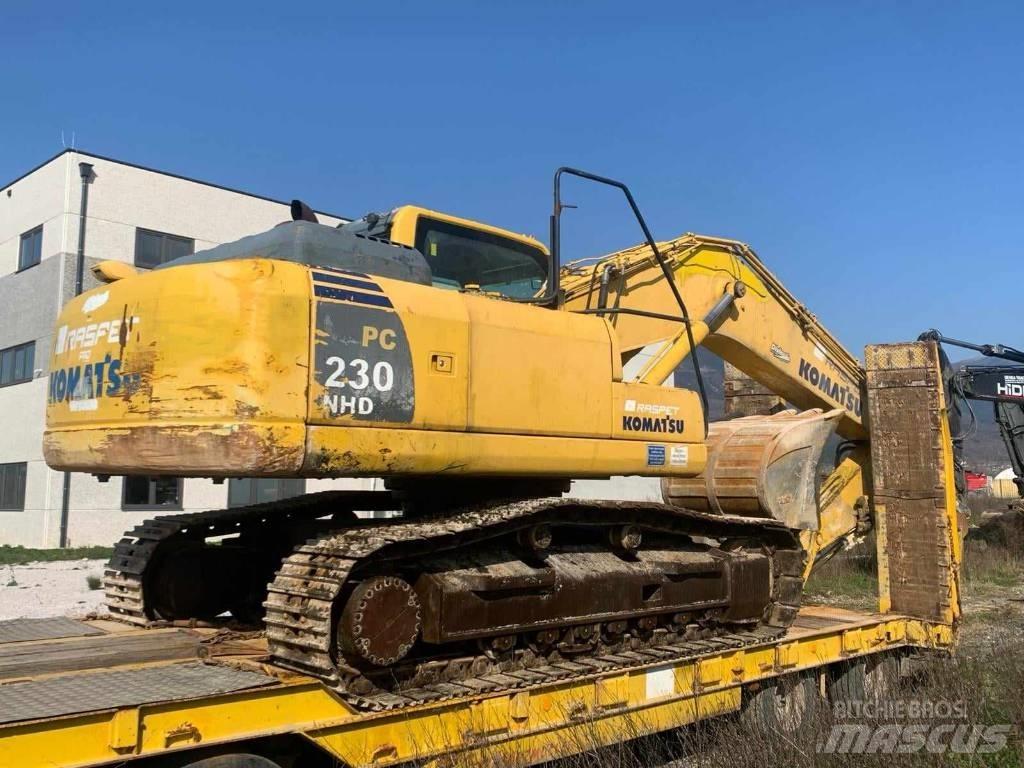 Komatsu PC 230 NHD 大型油圧ショベル12t以上（パワーショベル・ユンボ）