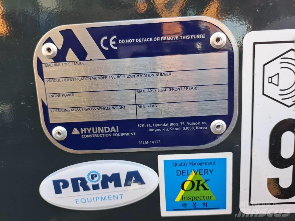 Hyundai R18-9AK ミニ油圧ショベル 7t以下（ミニユンボ・ミニディガー）
