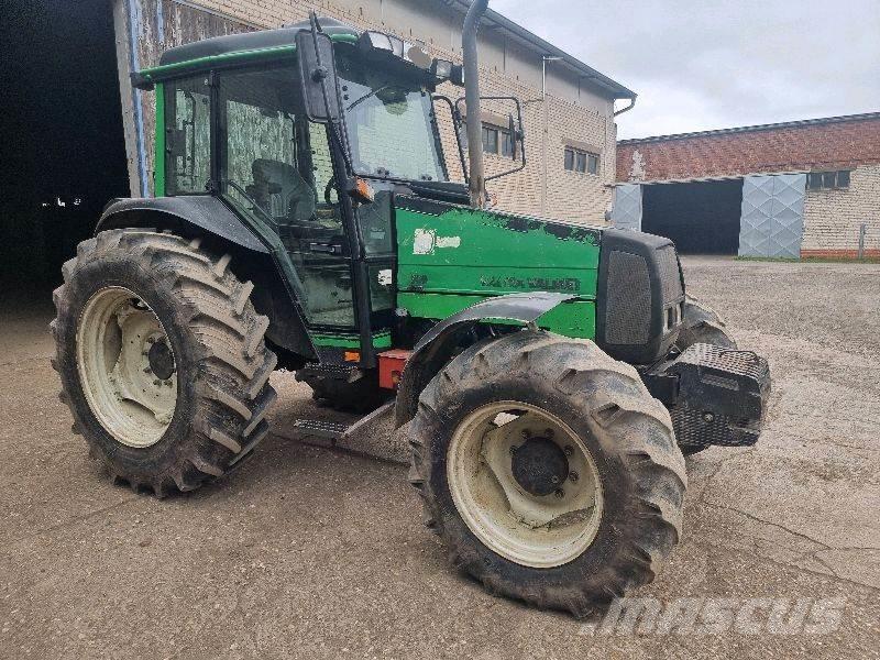 Valtra Valmet 900 トラクター