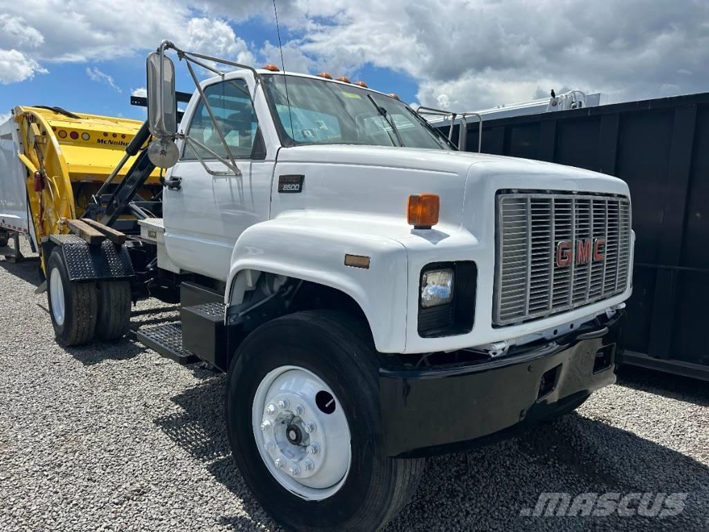 GMC C8500 塵芥車、パッカー車