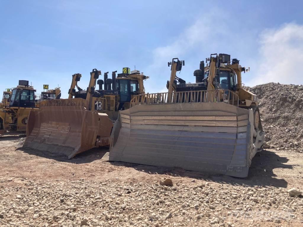 CAT D 11 T ブルドーザー