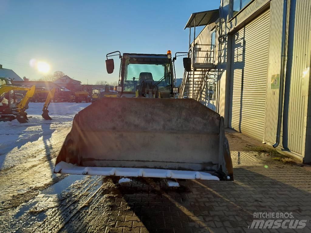 Wacker Neuson 8115 ホイールローダー・タイヤショベル