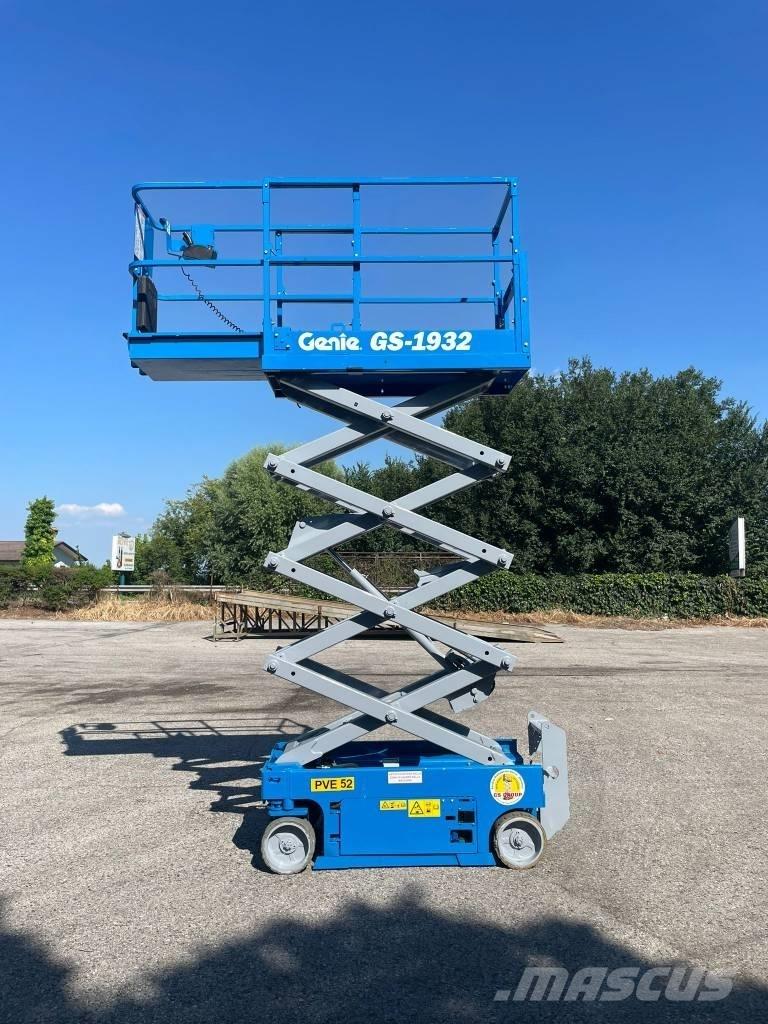 Genie GS 1932 シザースリフト