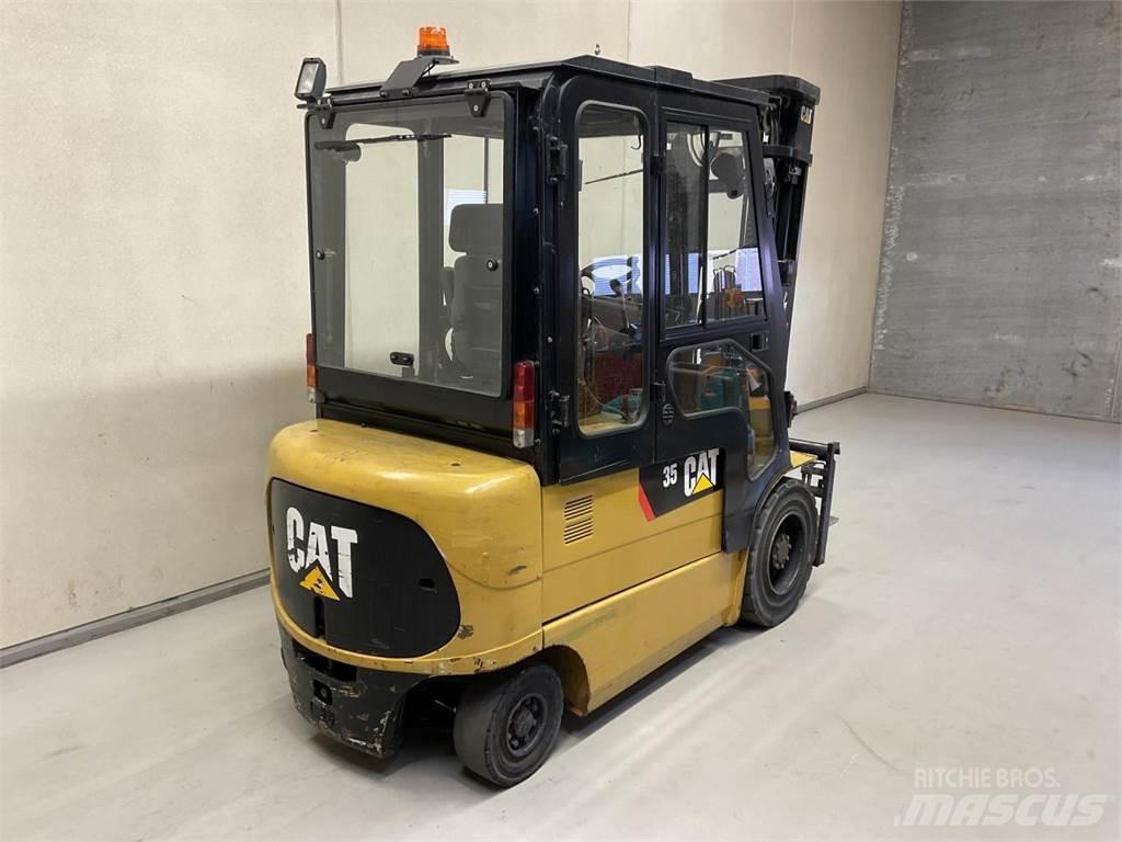 CAT EP35K-PAC バッテリーフォークリフト