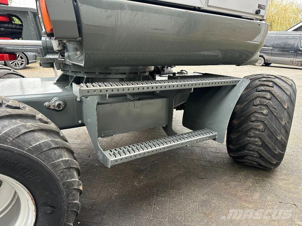 Neuson 6503WD ミニ油圧ショベル 7t以下（ミニユンボ・ミニディガー）