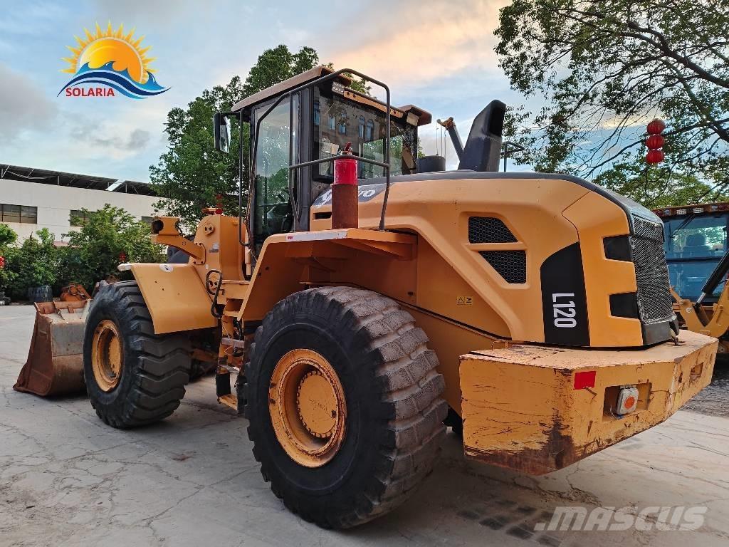 Volvo L 120 ホイールローダー・タイヤショベル