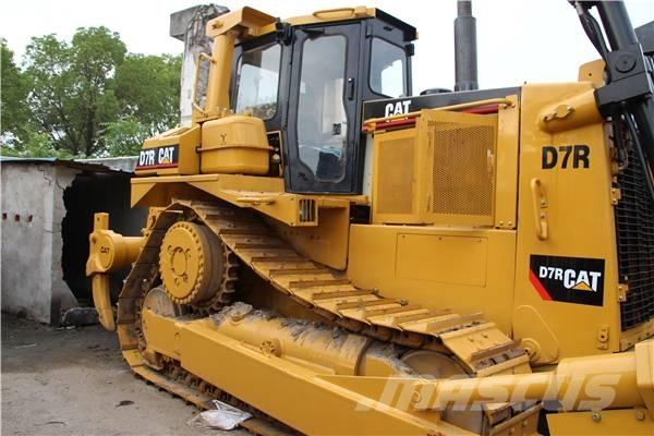 CAT D 7 R ブルドーザー