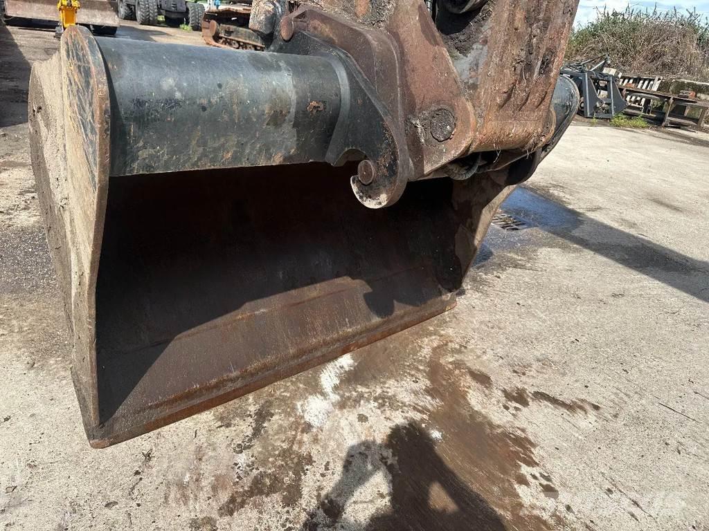Volvo EC200 大型油圧ショベル12t以上（パワーショベル・ユンボ）