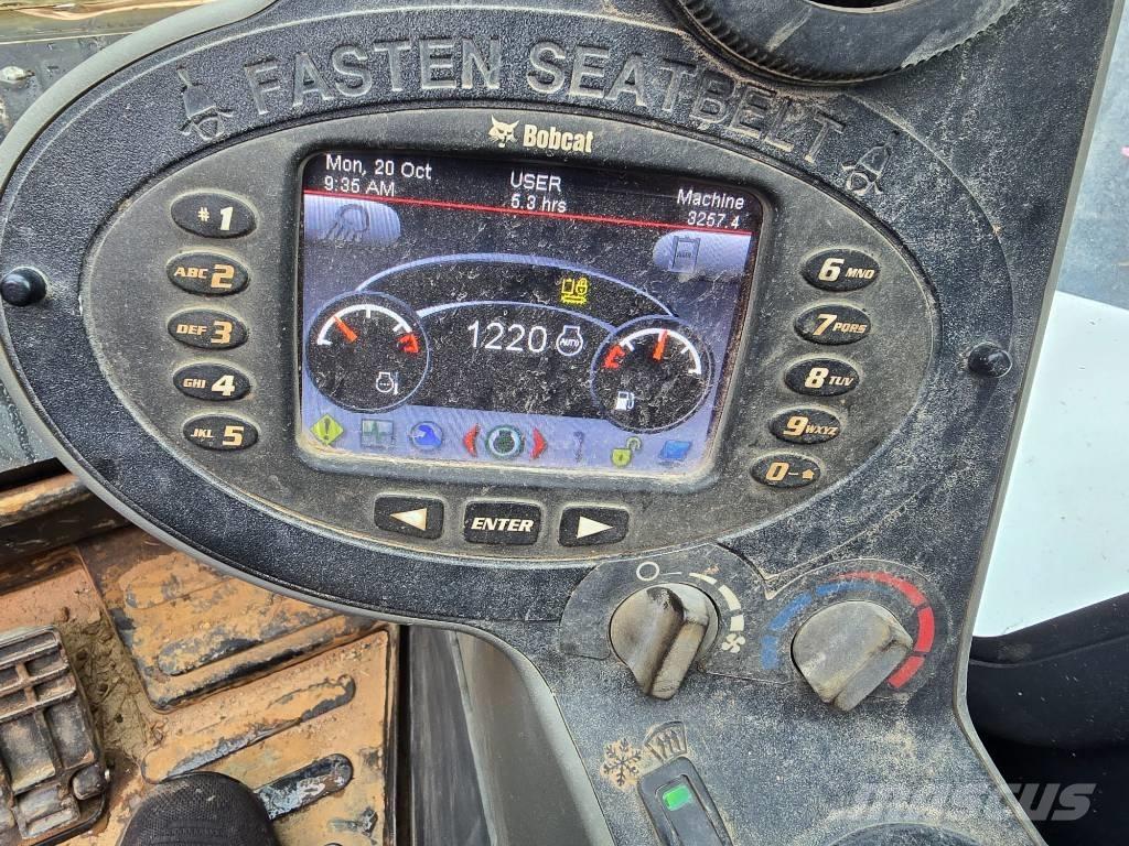 Bobcat E 55 ミニ油圧ショベル 7t以下（ミニユンボ・ミニディガー）