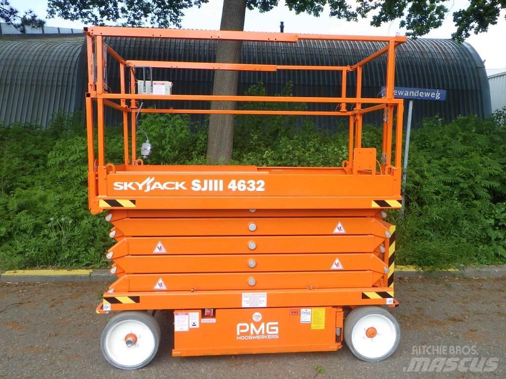 SkyJack SJ4632 シザースリフト