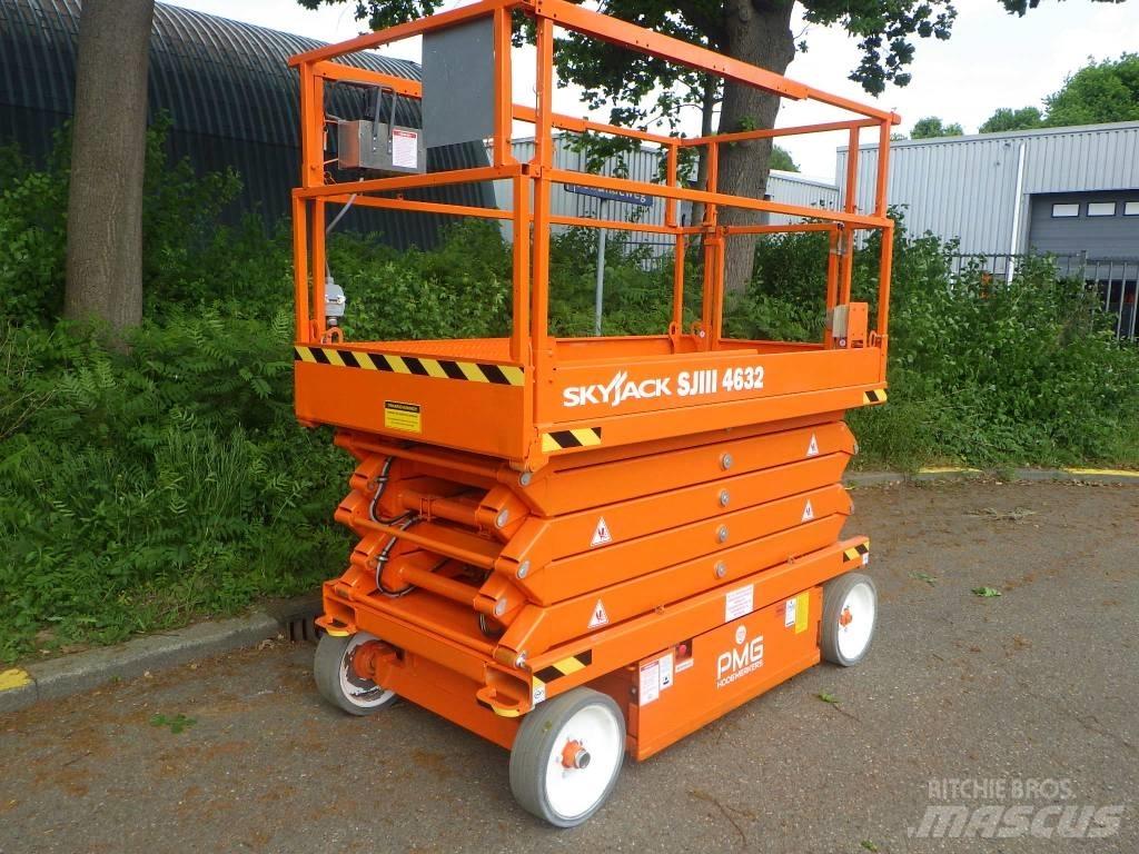 SkyJack SJ4632 シザースリフト