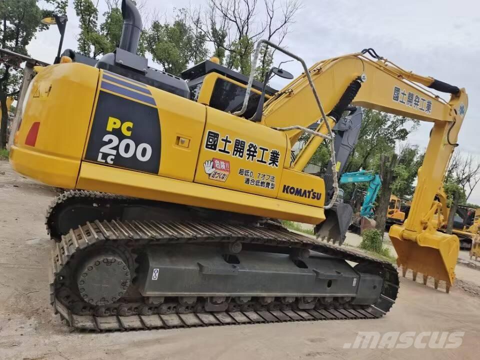Komatsu PC 200 大型油圧ショベル12t以上（パワーショベル・ユンボ）