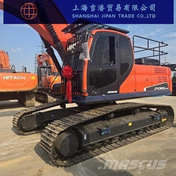 Doosan DX 300 大型油圧ショベル12t以上（パワーショベル・ユンボ）