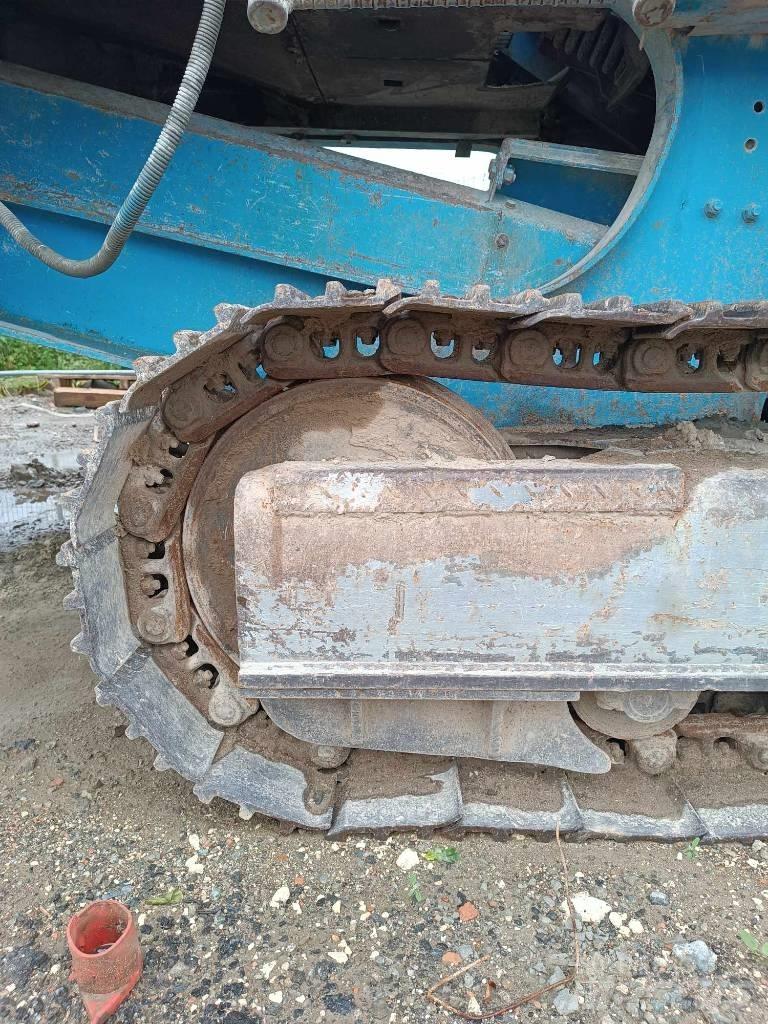 Terex Pegson 900/600 自走式クラッシャー