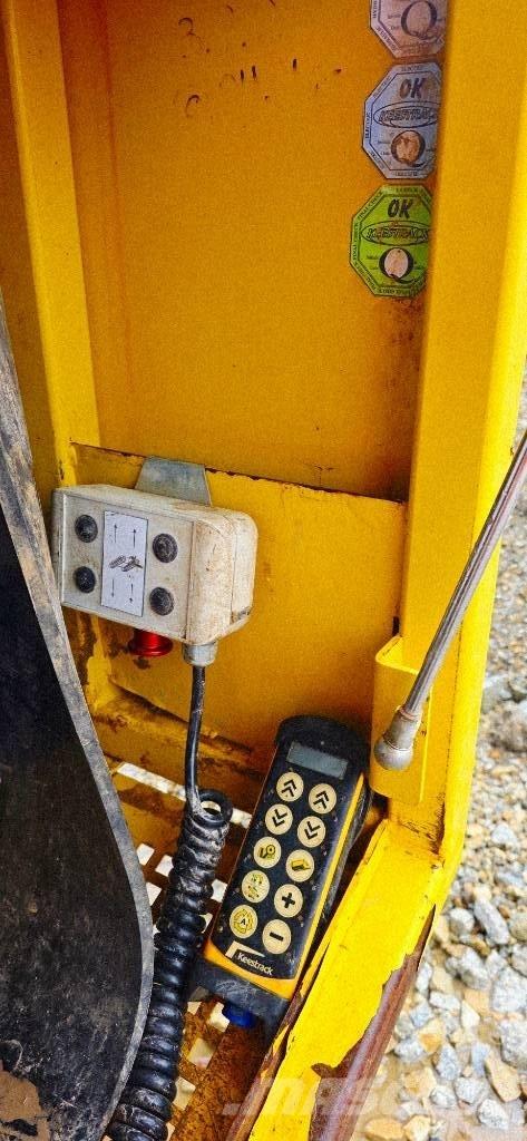 Keestrack B 3 自走式クラッシャー