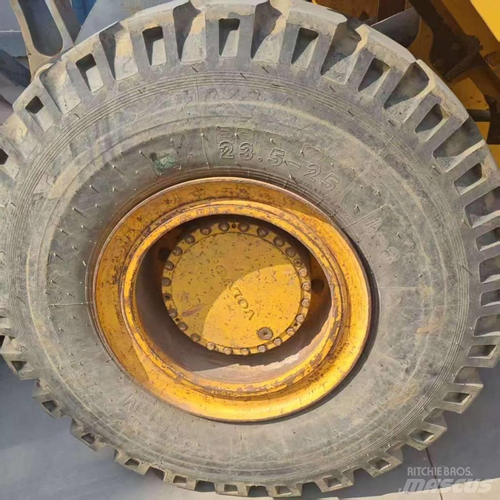 Volvo L 105 ホイールローダー・タイヤショベル
