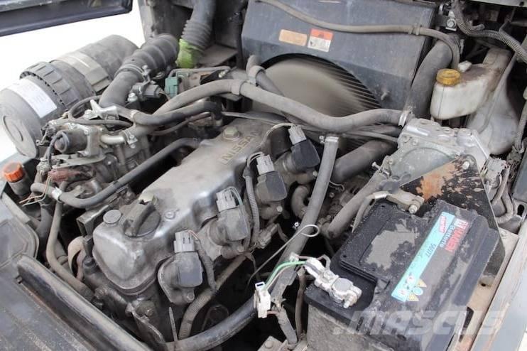 Nissan DX25LPG LPGフォークリフト