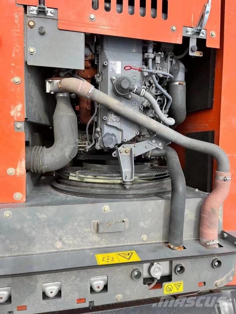 Hitachi ZX 240-3 大型油圧ショベル12t以上（パワーショベル・ユンボ）