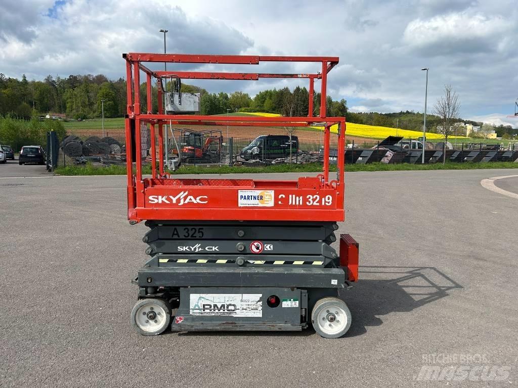 SkyJack SJ III 3219 シザースリフト