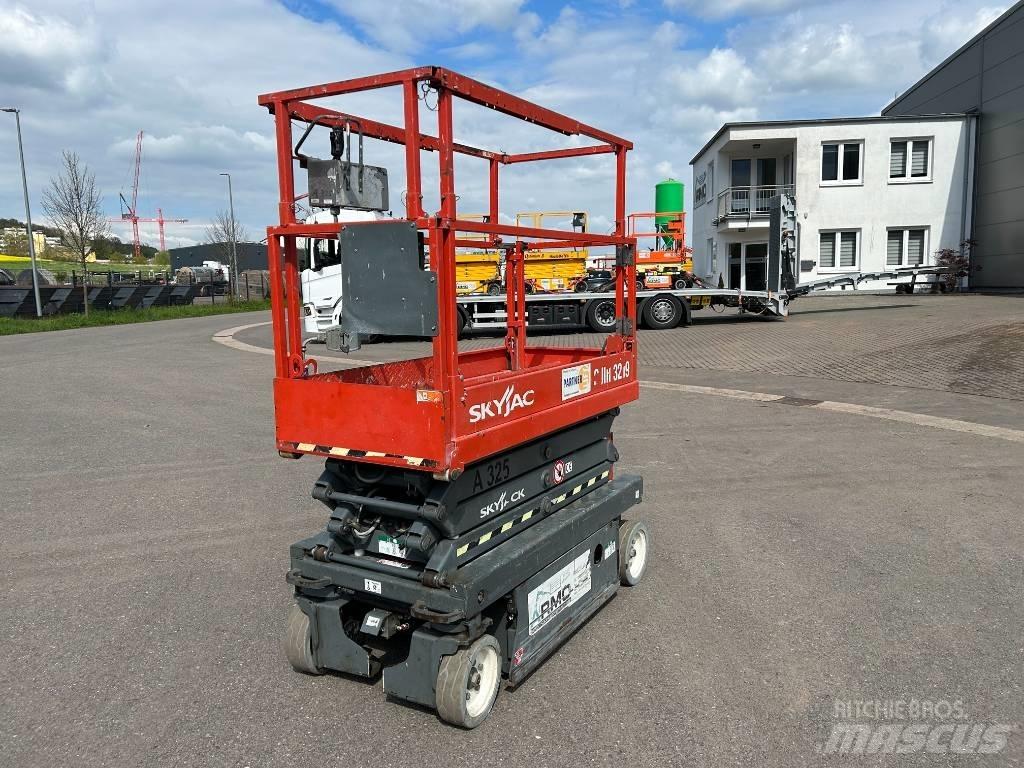 SkyJack SJ III 3219 シザースリフト