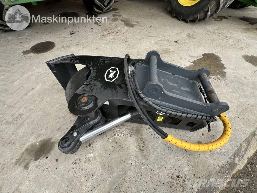 JAK 300 C-Modell クイックヒッチ