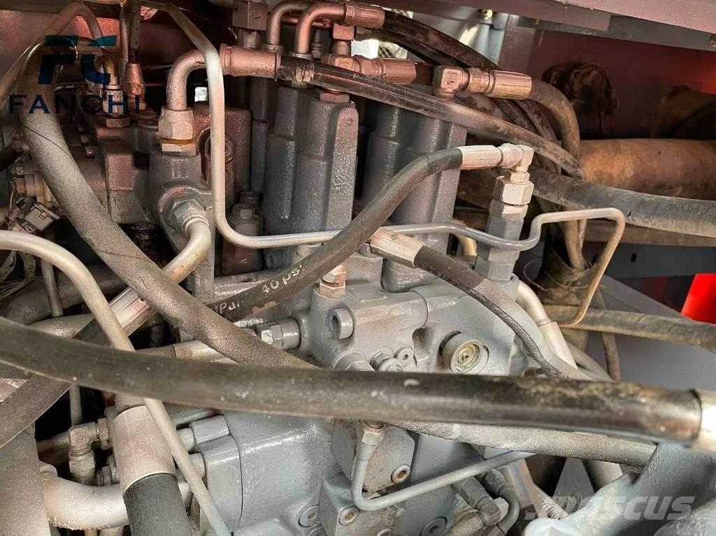 Hitachi EX 200 LC-5 大型油圧ショベル12t以上（パワーショベル・ユンボ）