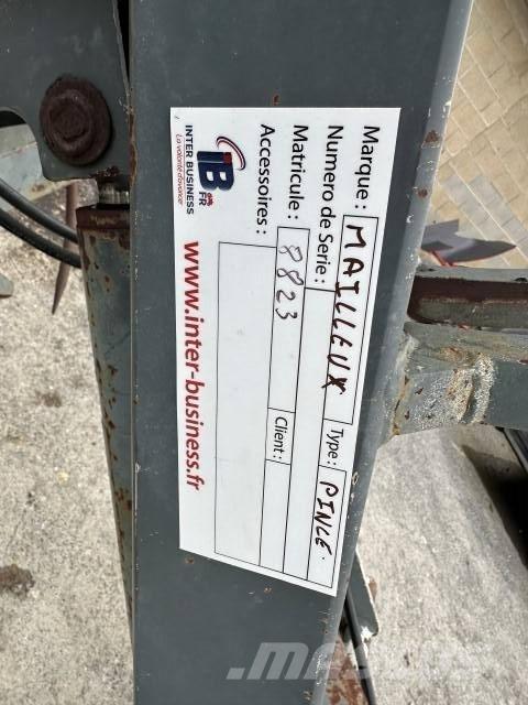 Mailleux MANIBALLE ベールクランプ