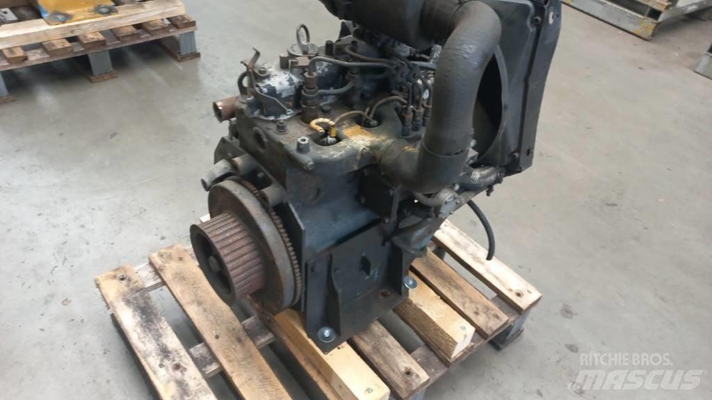 Kubota D850 エンジン