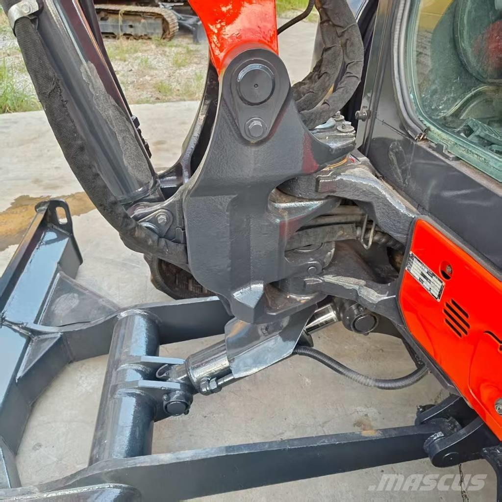 Kubota KX 163-5 ミニ油圧ショベル 7t以下（ミニユンボ・ミニディガー）