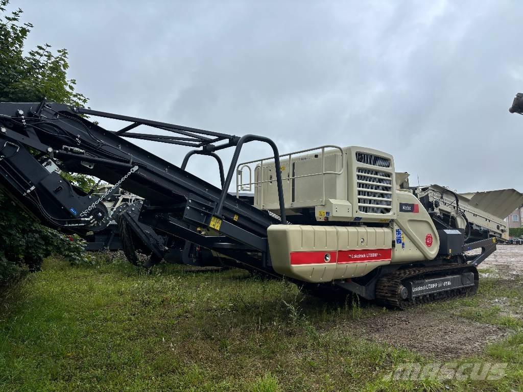 Metso LT200HPe 自走式クラッシャー