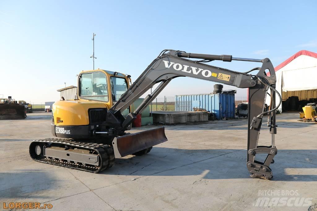 Volvo ECR 88 PLUS 中型油圧ショベル 7ｔ-12ｔ（ユンボ・パワーショベル・バックホー）