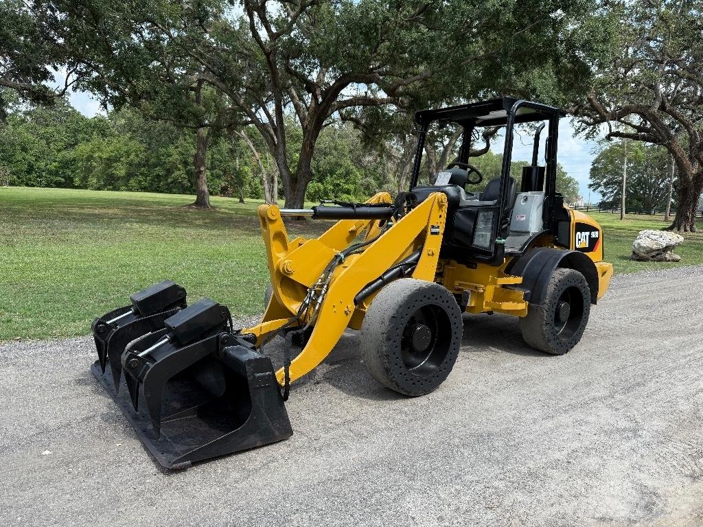 CAT 908 H ホイールローダー・タイヤショベル