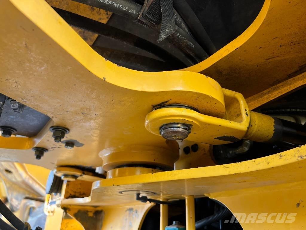 Volvo L90F ホイールローダー・タイヤショベル