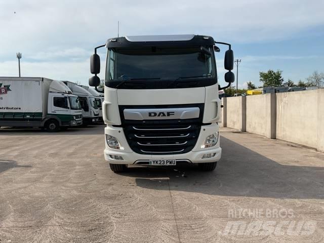 DAF CF 450 平ボディー／ウインチトラック