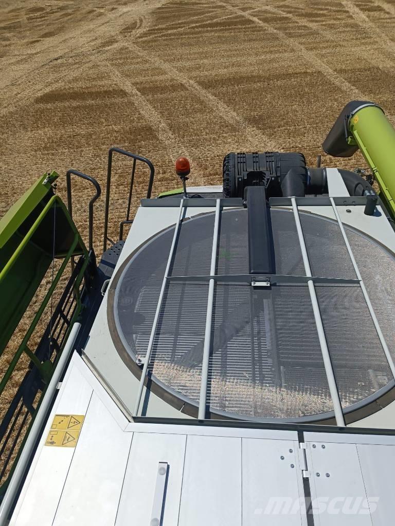 CLAAS Lexion 8700 コンバイン