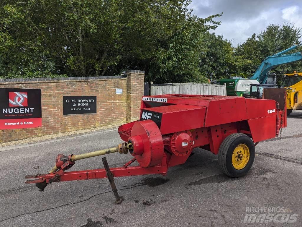 Massey Ferguson 124 スクエアベーラー