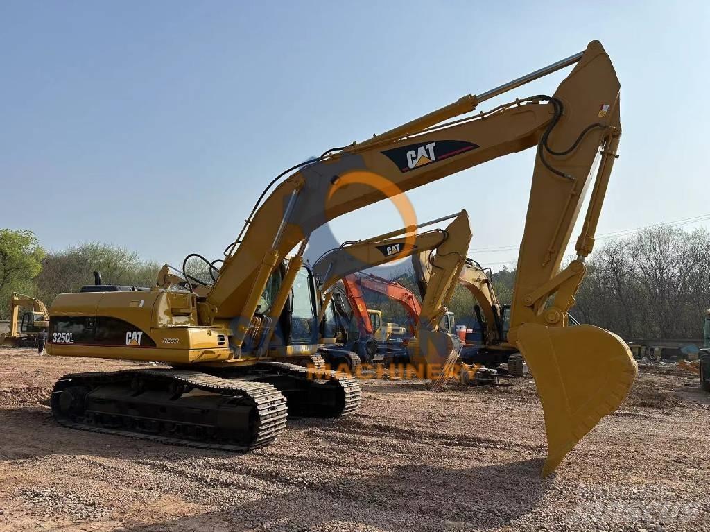 CAT 325 CL 大型油圧ショベル12t以上（パワーショベル・ユンボ）