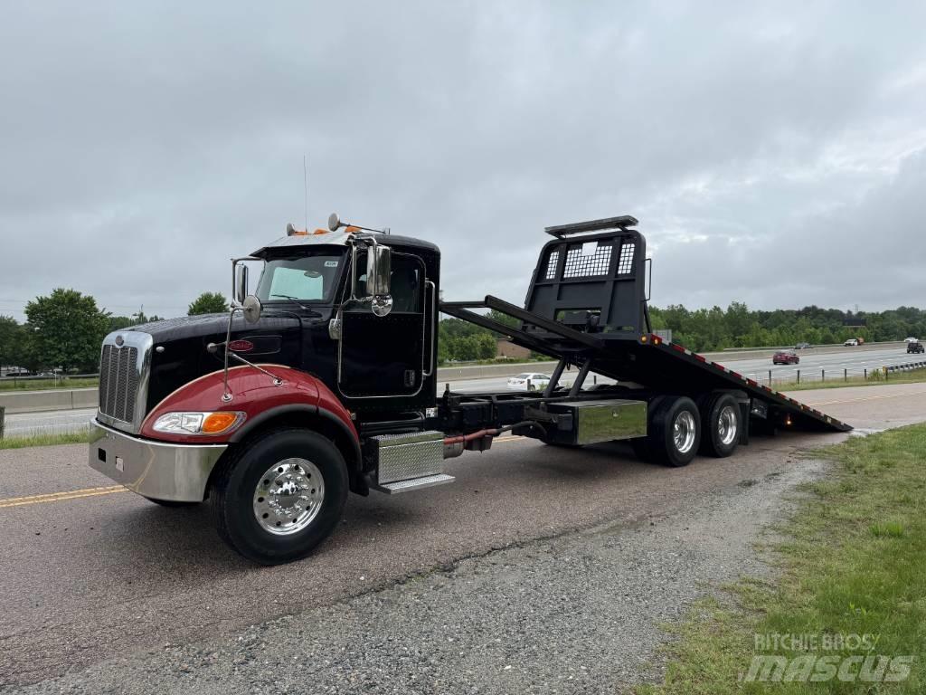 Peterbilt 348 レッカー車