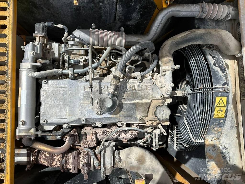 JCB JS 240 N LC 大型油圧ショベル12t以上（パワーショベル・ユンボ）